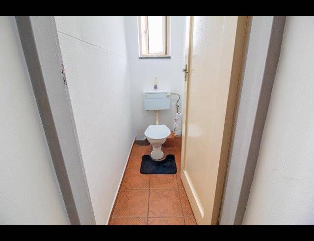 2 BEDROOM FLAT FOR SALE IN BLUFF